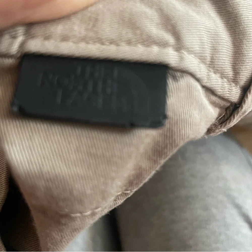 The North Face Men's Khaki Cargo Shorts 36